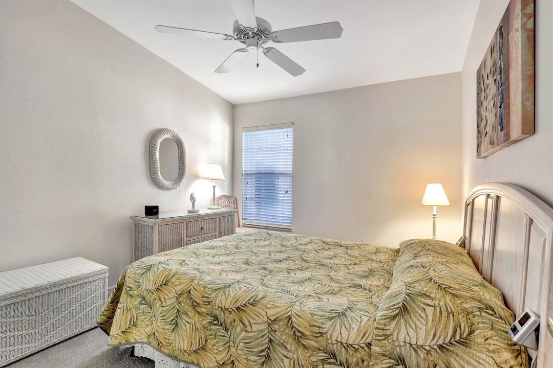 227 Melrose Pl, Naples, FL 34104