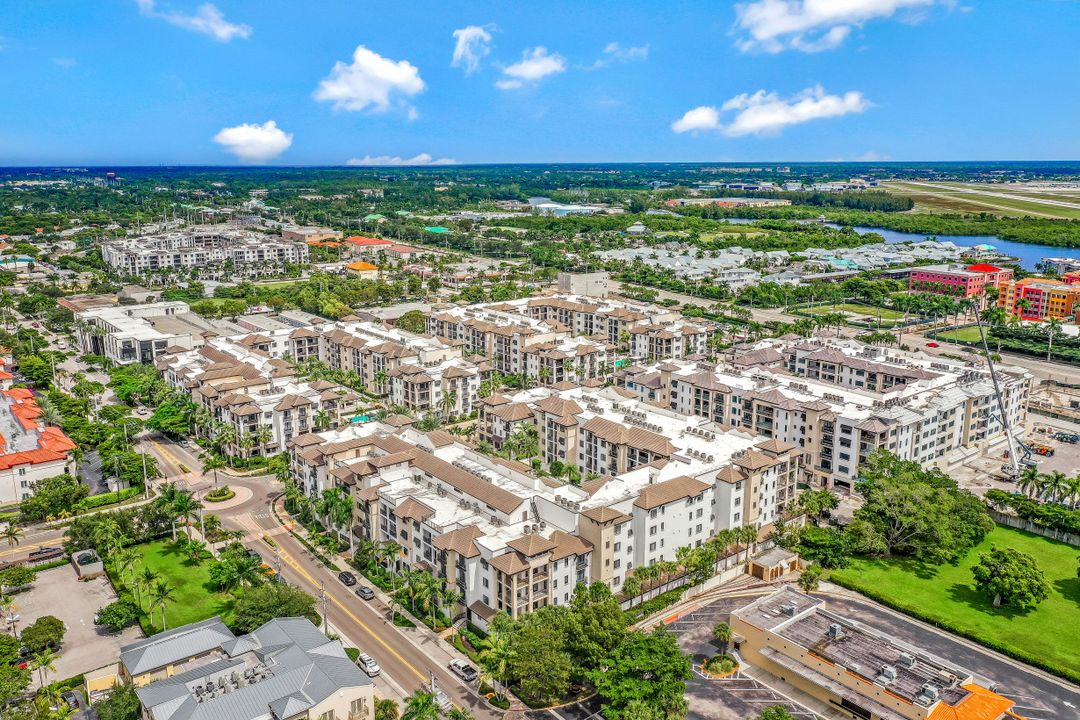 1030 3rd Ave S #105, Naples, FL 34102