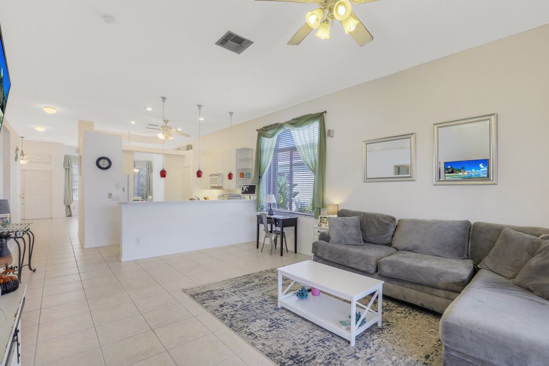 9290 Paseo De Valencia St, Fort Myers, FL 33908