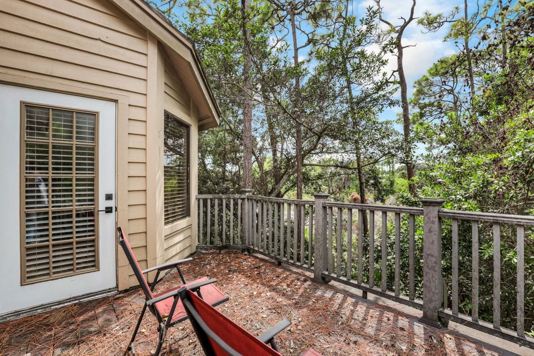 27100 Oakwood Lake Dr, Bonita Springs, FL 34134