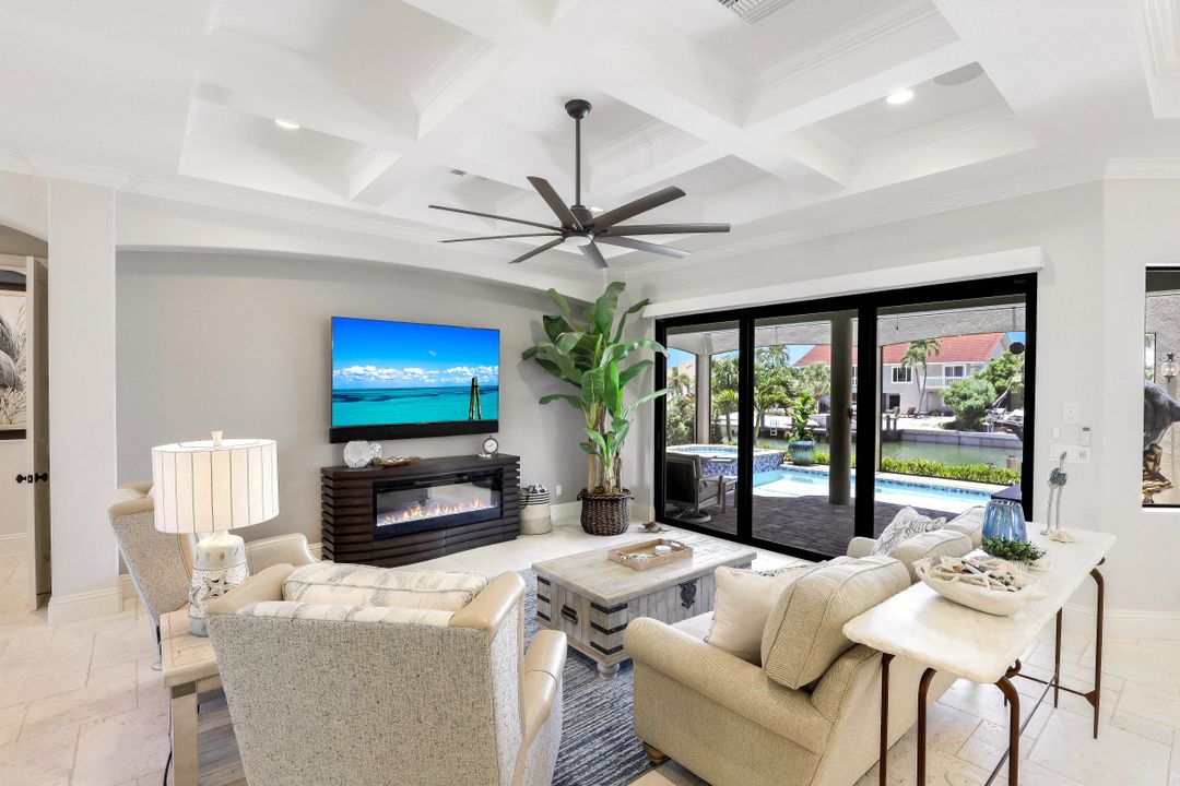 842 Elm Ct, Marco Island, FL 34145