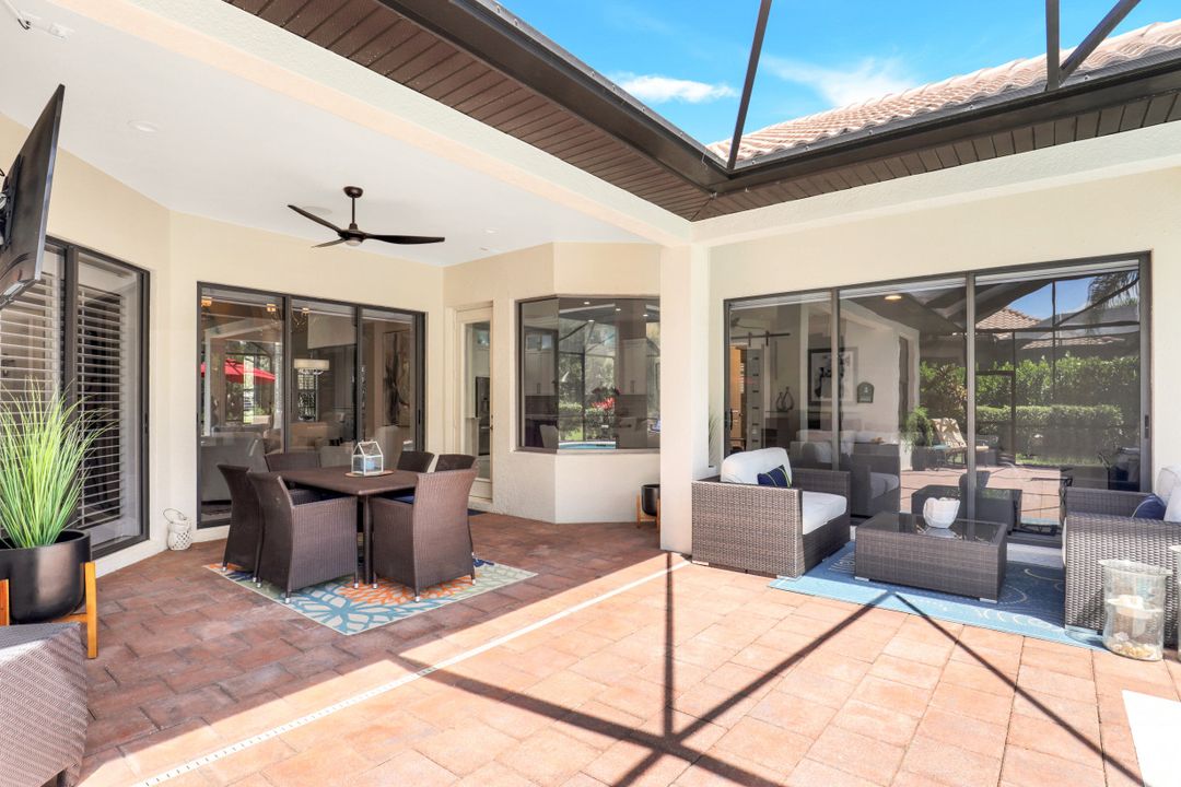 7323 Acorn Way, Naples, FL 34119