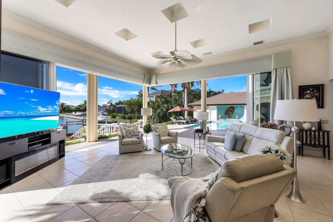 856 Inlet Dr, Marco Island, FL 34145