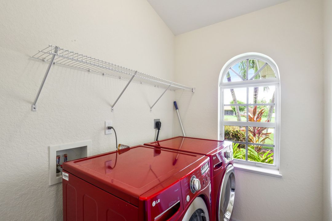 2100 SW 28th Ln, Cape Coral, FL 33914