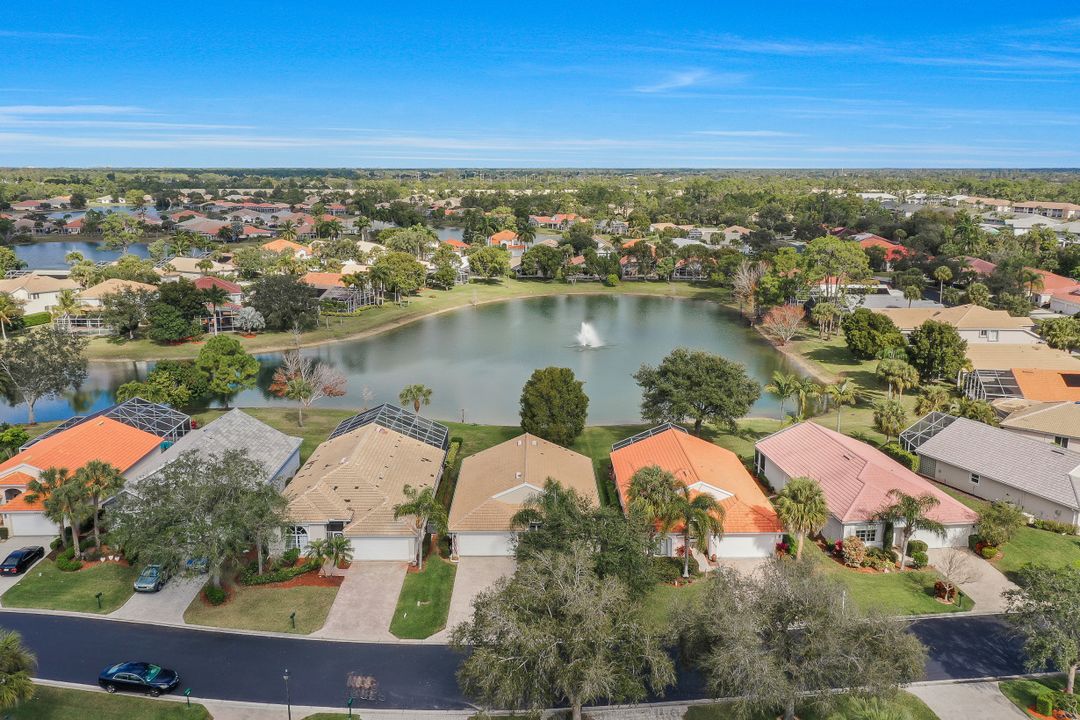 7433 Meldin Ct, Naples, FL 34104