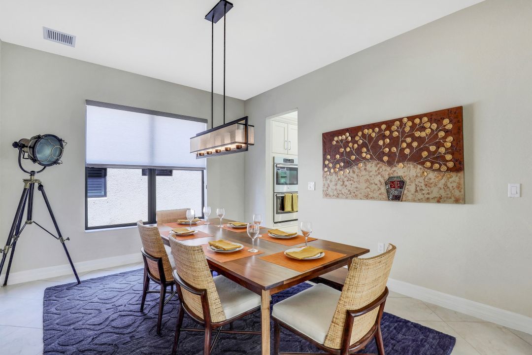 3054 Hudson Terrace, Naples, FL 34119