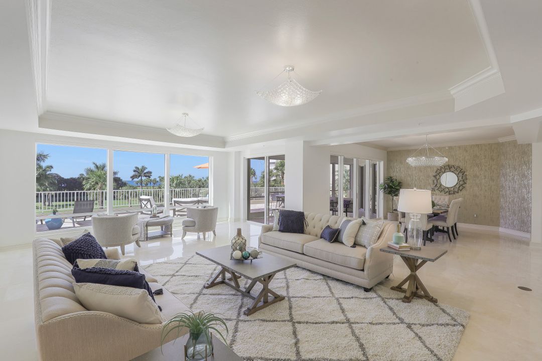 4201 Gulf Shore Blvd N #302, Naples, FL 34103