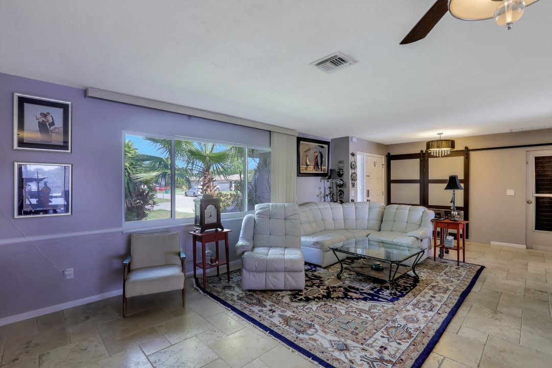 3817 SW 2nd Ave, Cape Coral, FL 33914