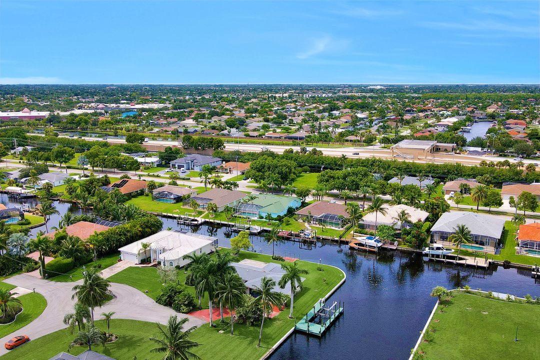 2511 SE 19th Pl, Cape Coral, FL 33904