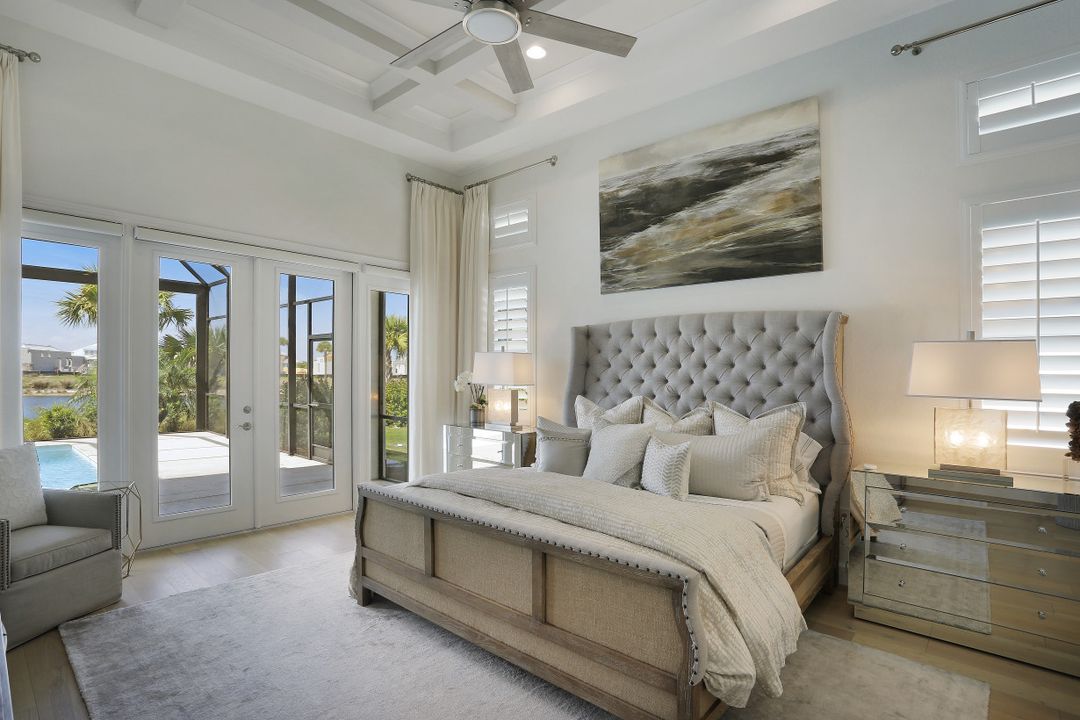 6035 Plana Cays Dr, Naples, FL 34113