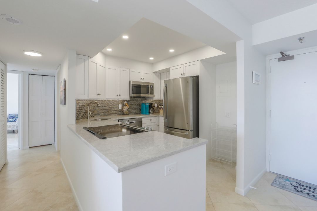 380 Seaview Ct #1907, Marco Island, FL 34145