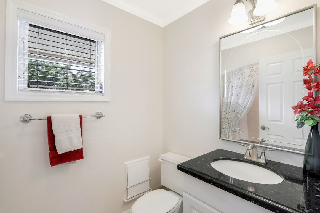 746 Broad Ave S, Naples, FL 34102