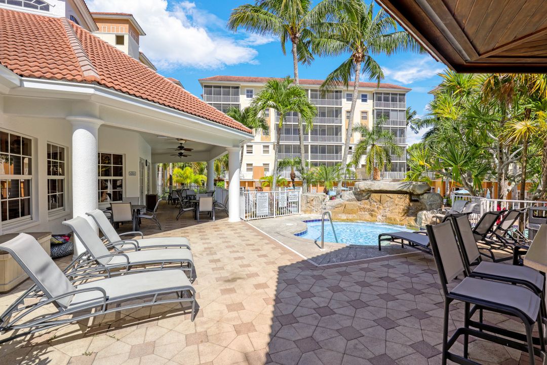 470 Launch Cir #405, Naples, FL 34108