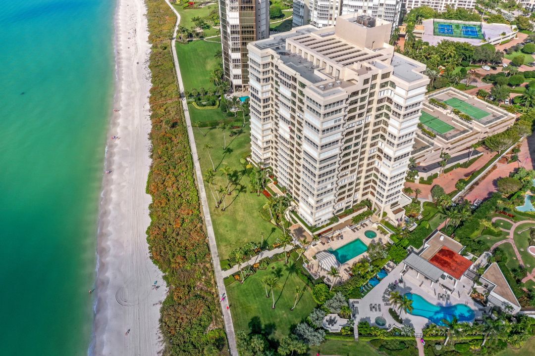 4301 Gulf Shore Blvd N #203, Naples, FL 34103