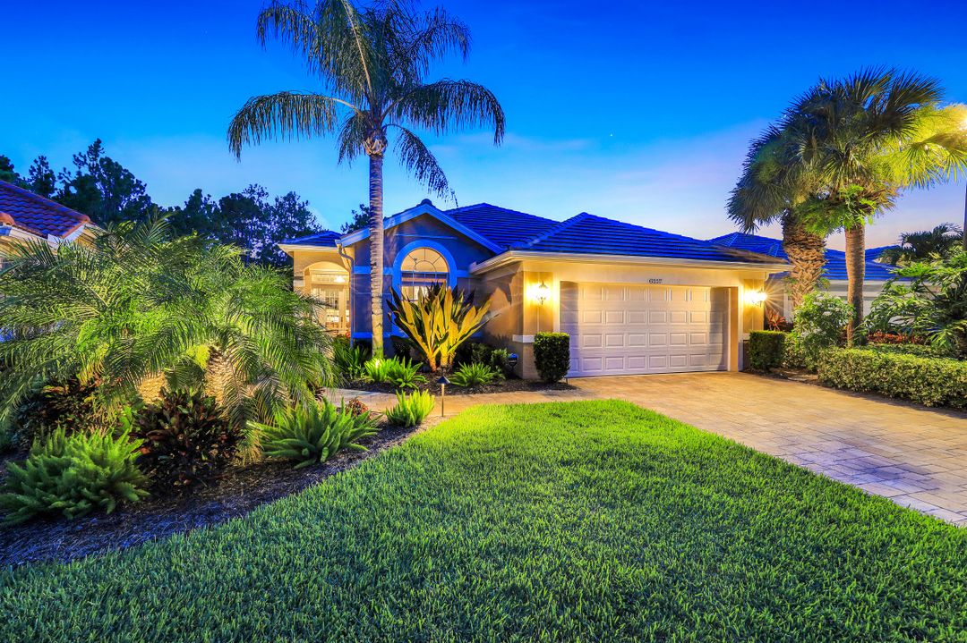 6117 Highwood Park Ln, Naples, FL 34110