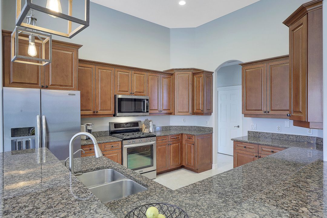 4931 SW 20th Ave, Cape Coral, FL 33914