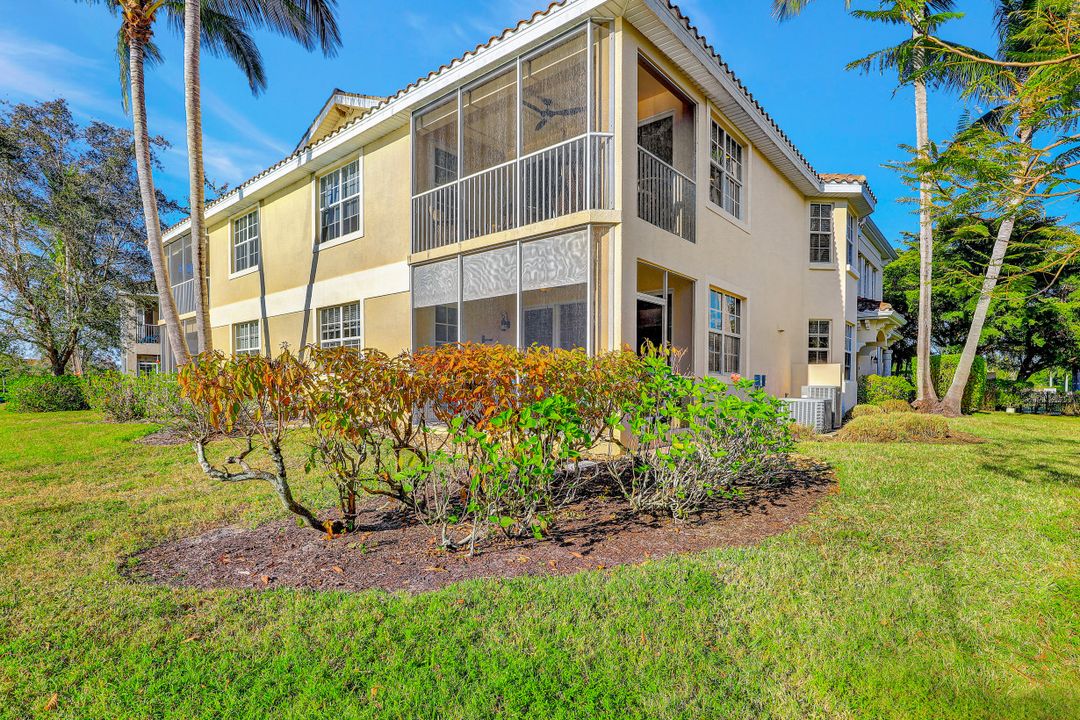 5626 Cape Harbour Dr #101, Cape Coral, FL 33914