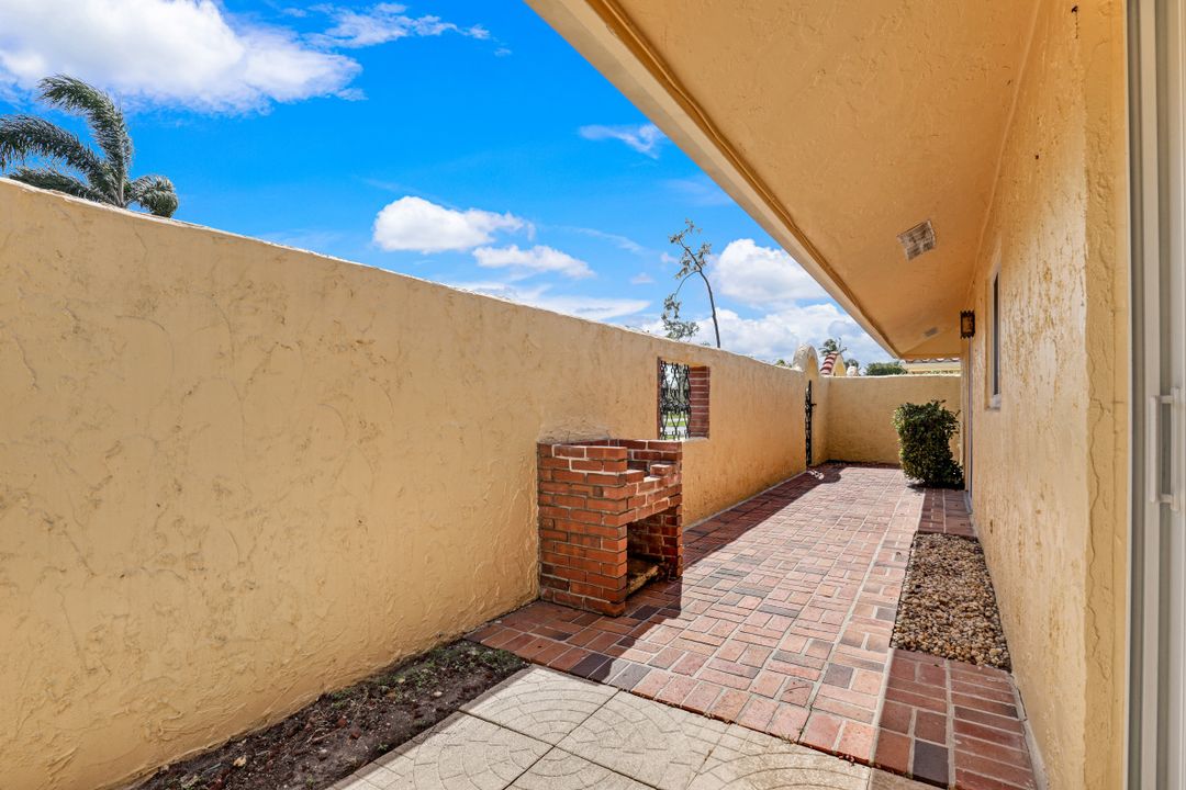 117 Teryl Rd #3, Naples, FL 34112