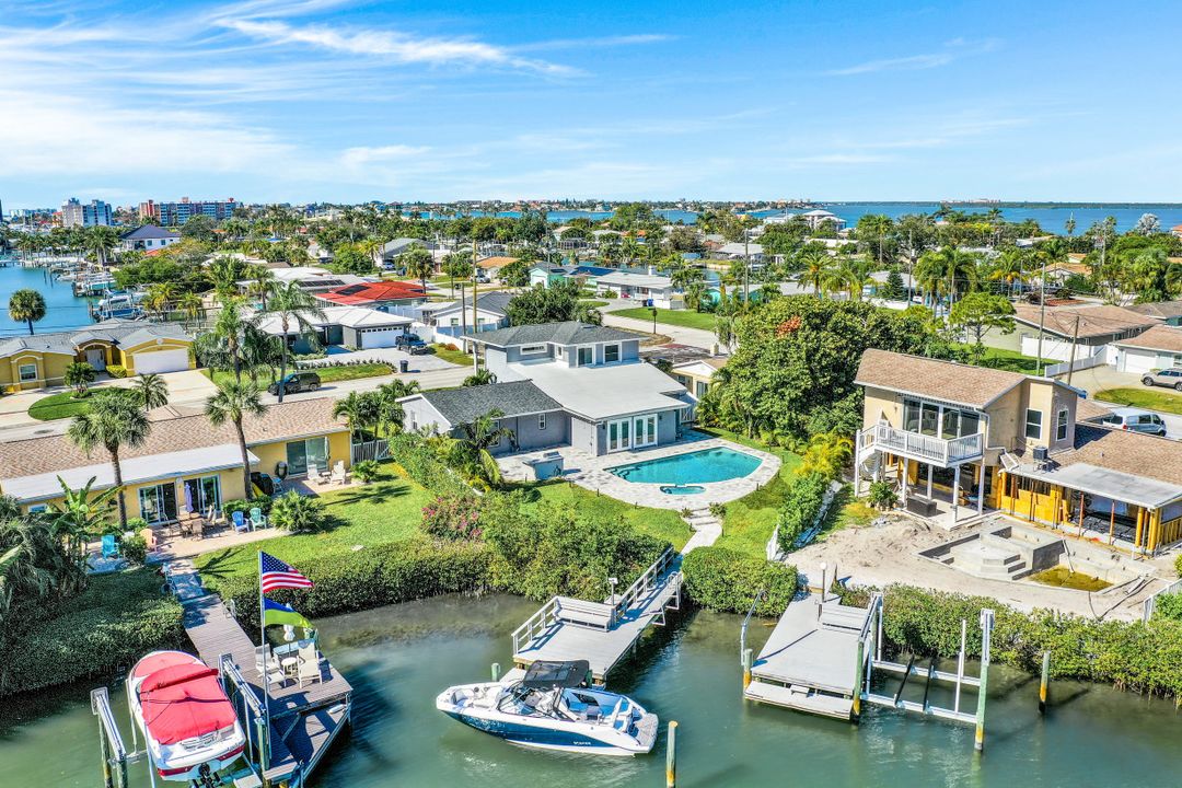 120 79th St S, St. Petersburg, FL 33707