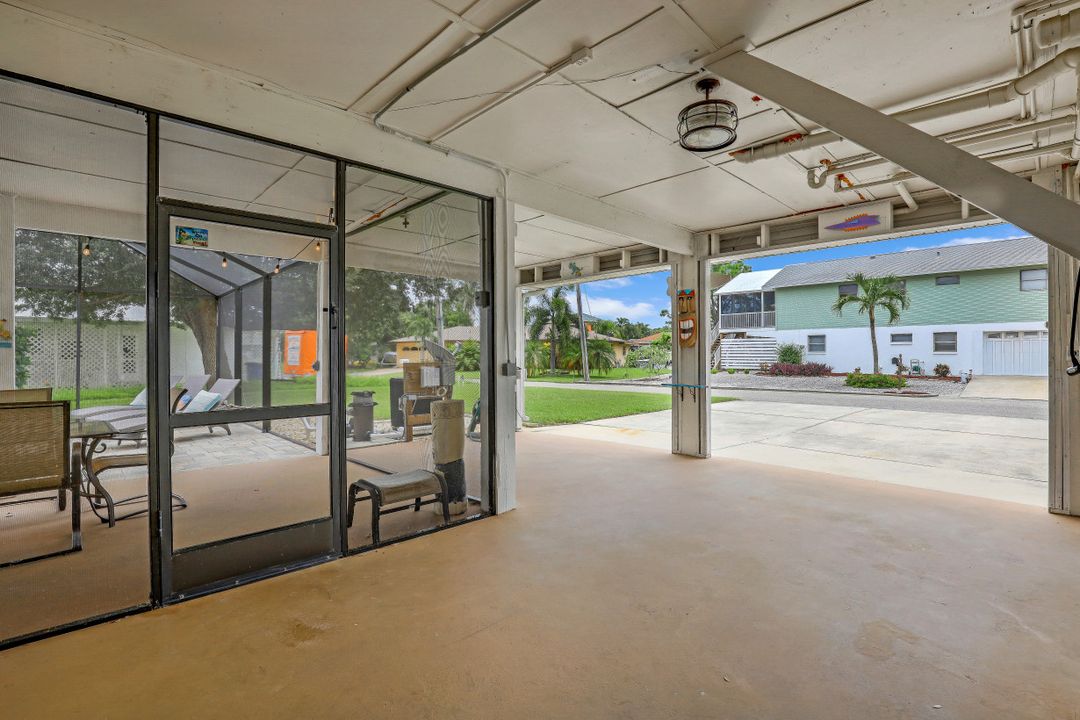 3668 Clipper Ln, Saint James City, FL 33956