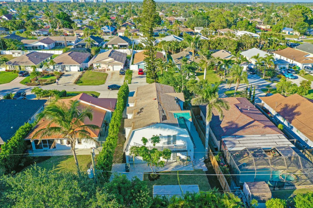 778 100th Ave N, Naples, FL 34108