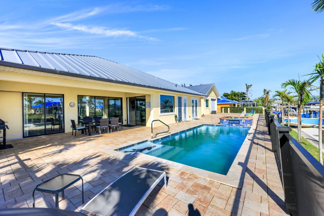 4517 SW 23rd Ave, Cape Coral, FL 33914