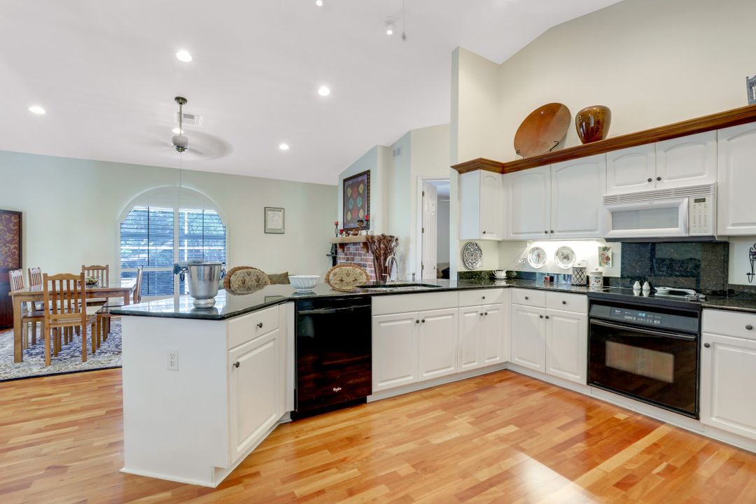 3610 Riviera Cir, Bonita Springs, FL 34134