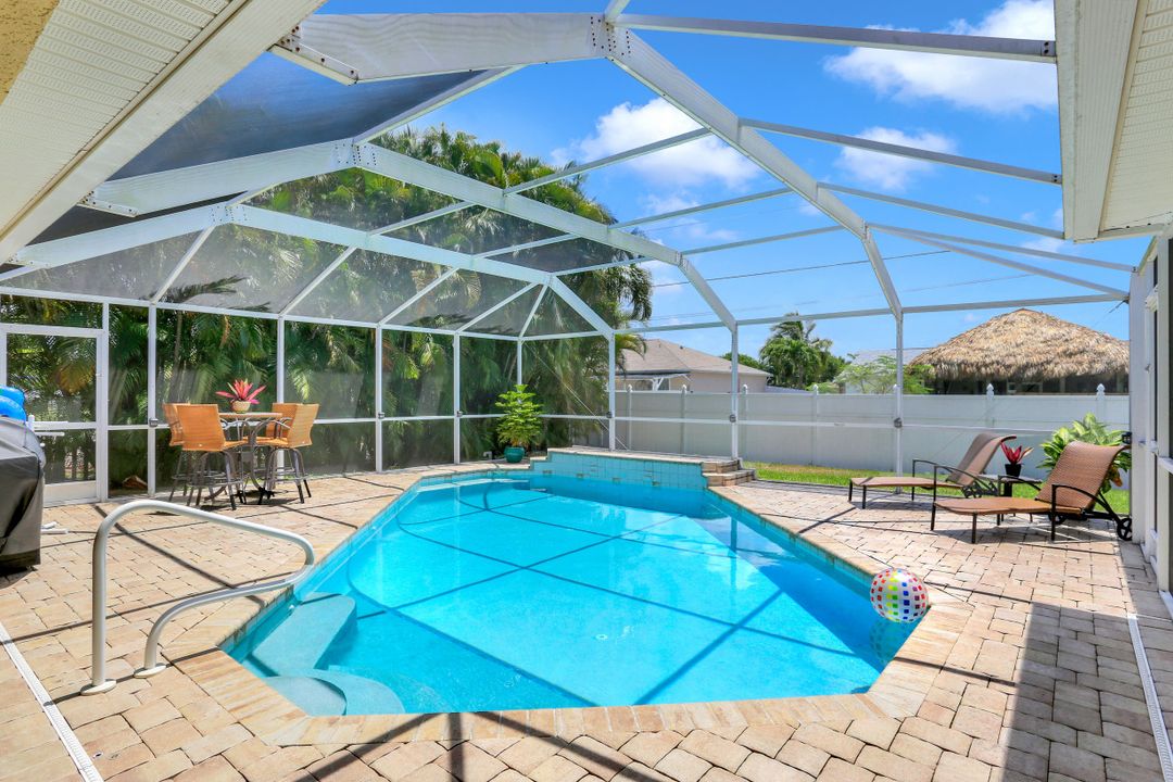 4137 SW 10th Ave, Cape Coral, FL 33914