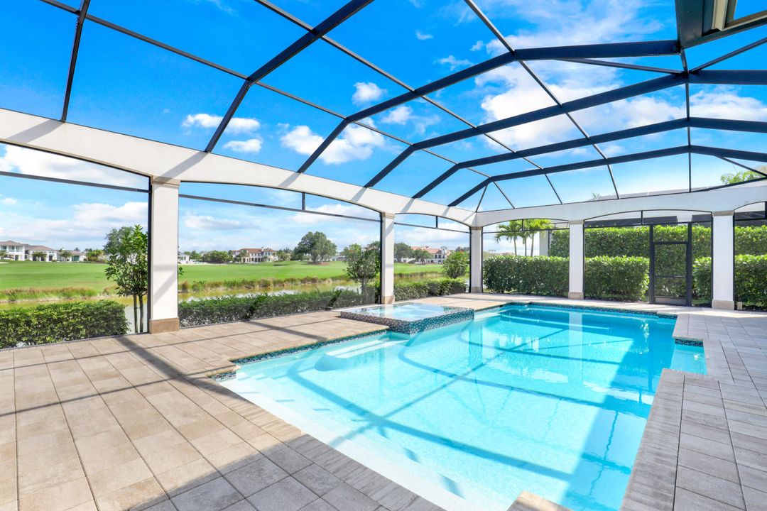 16459 Seneca Way, Naples, FL 34110