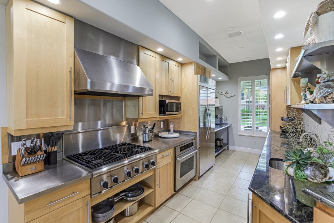 1767 Hummingbird Ct, Marco Island, FL 34145