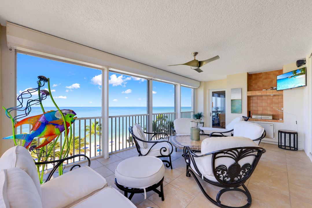 9235 Gulf Shore Dr #501, Naples, FL 34108