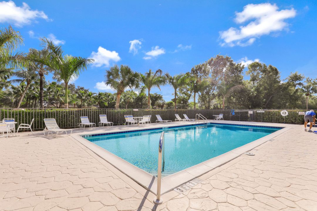 16230 Kelly Cove Dr #221, Fort Myers, FL 33908