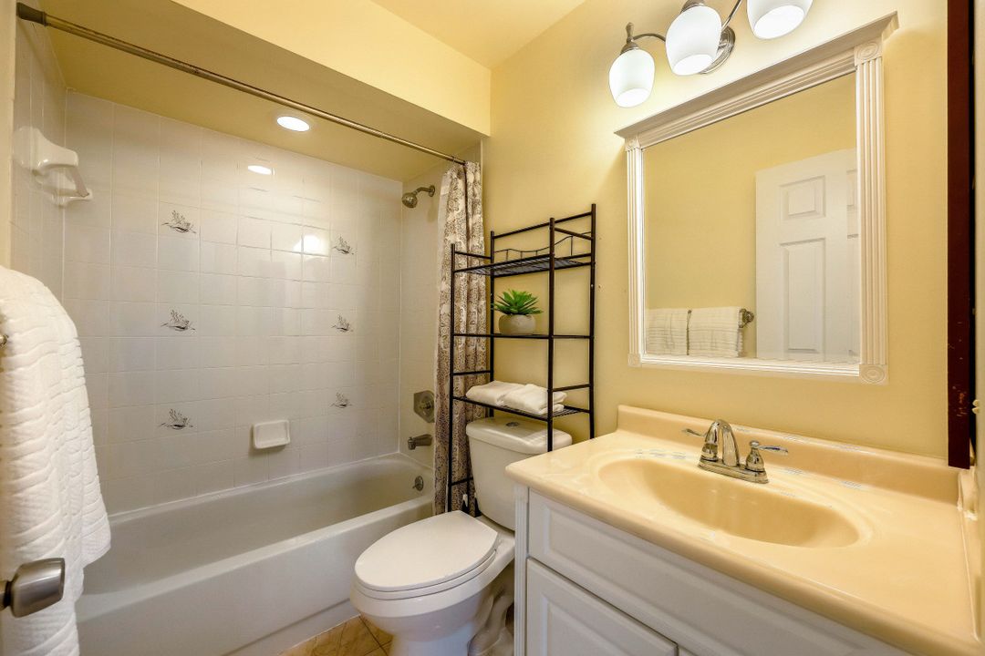 4904 Vincennes St #209, Cape Coral, FL 33904