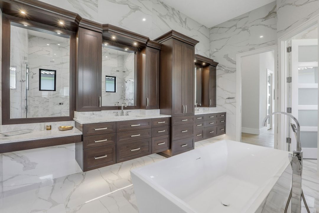 680 S Barfield Dr, Marco Island, FL 34145