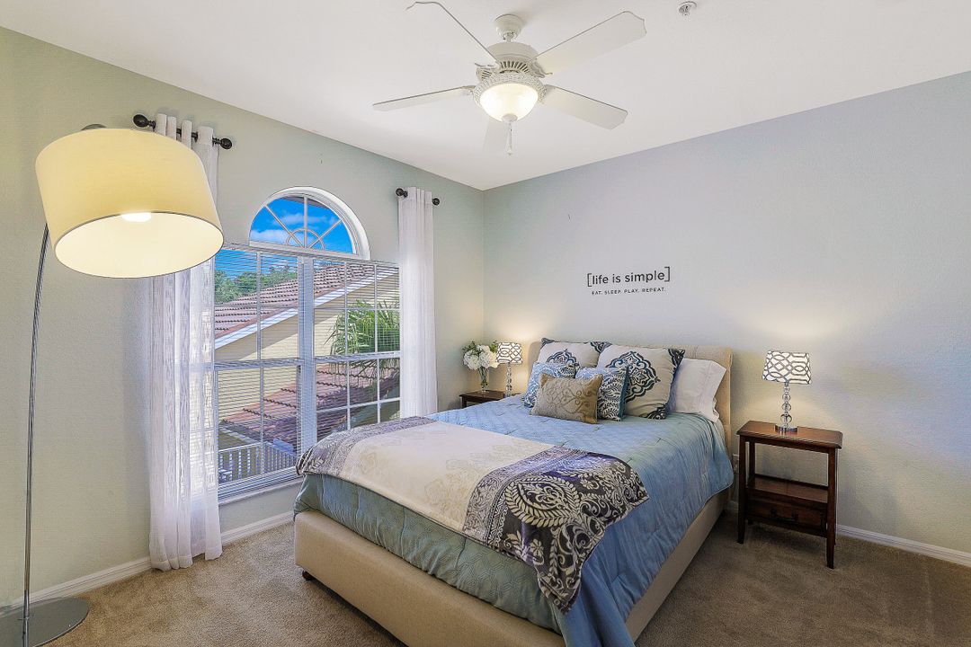 2120 Cay Lagoon Dr #223, Naples, FL 34109