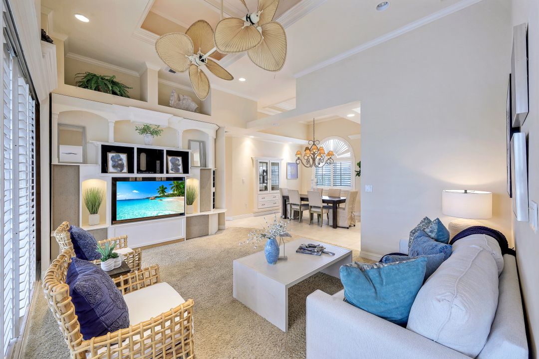 690 Pelican Ct, Marco Island, FL 34145