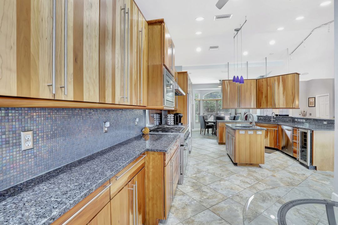 2130 SW 51st St, Cape Coral, FL 33914