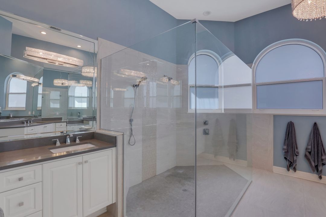 2790 Olde Cypress Dr, Naples, FL 34119