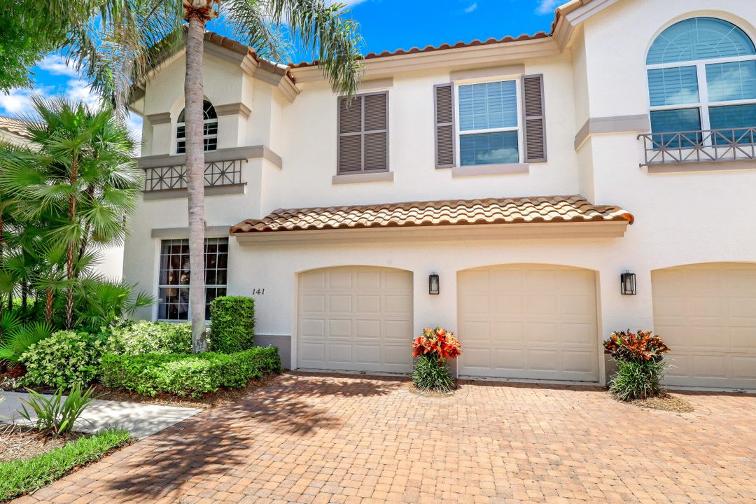 141 Colonade Cir #141, Naples, FL 34103
