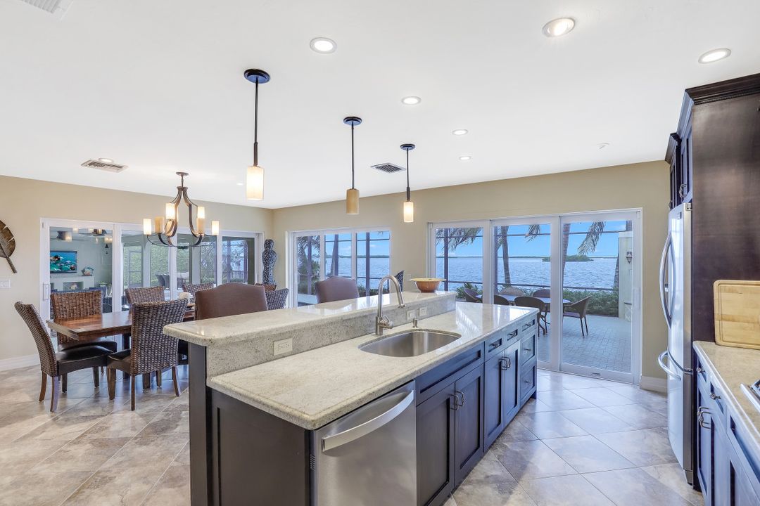 1471 Butterfield Ct, Marco Island, FL 34145