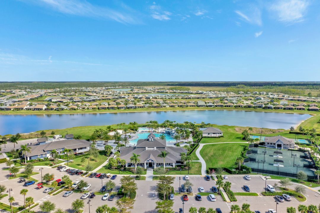 17444 Newberry Ln, Estero, FL 33928