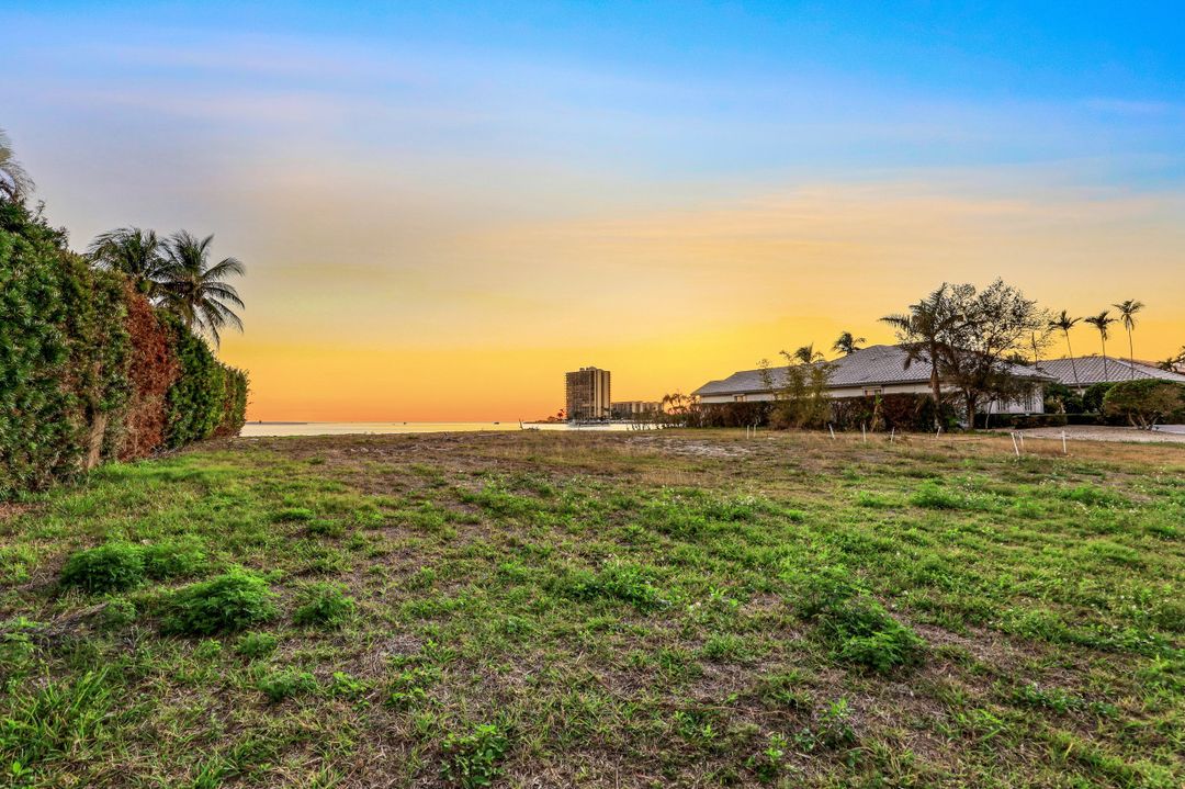 1355 Caxambas Ct, Marco Island, FL 34145