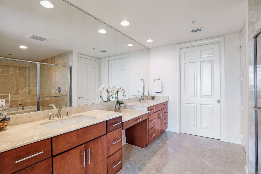 275 Indies Way #1605, Naples, FL 34110