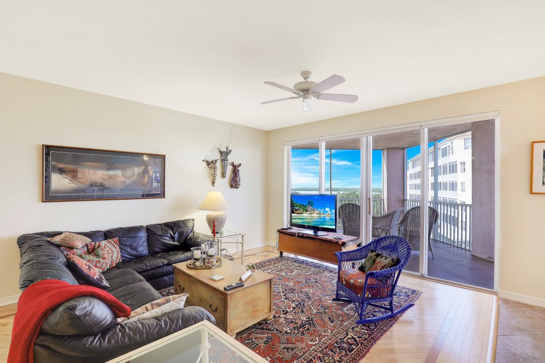 269 Vintage Bay Dr #24, Marco Island, FL 34145