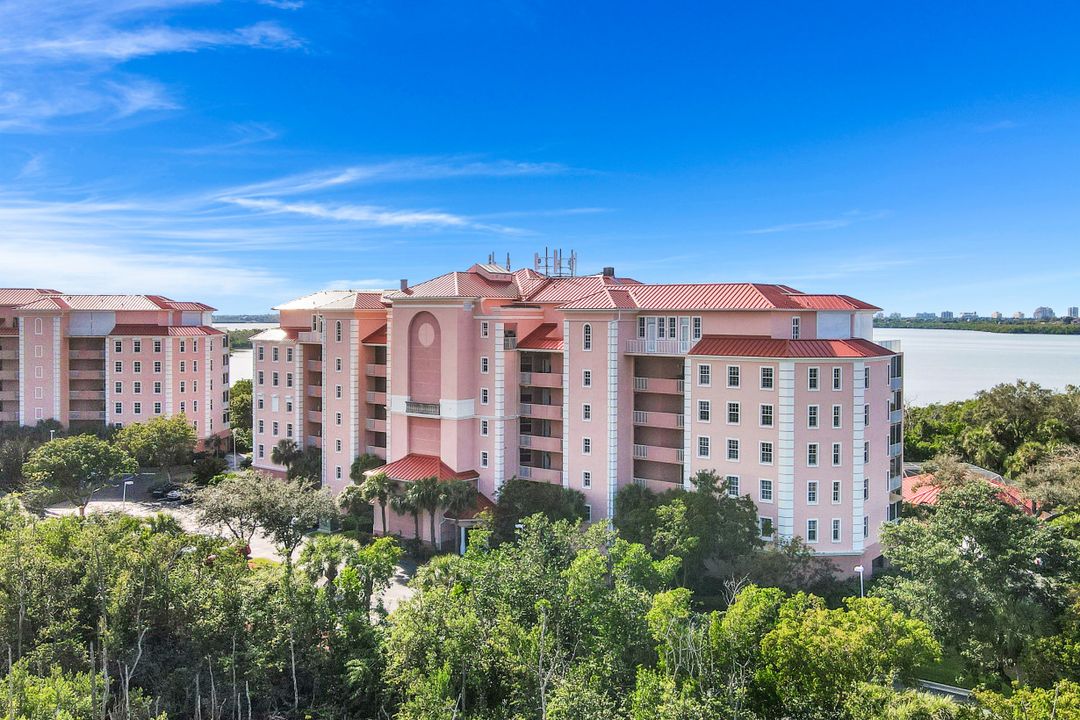 269 Vintage Bay Dr #24, Marco Island, FL 34145