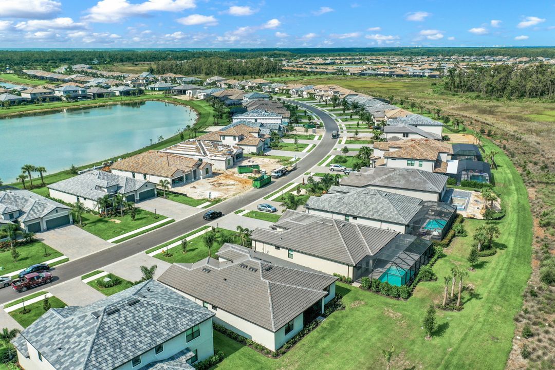 19732 Beechcrest Pl, Estero, FL 33913