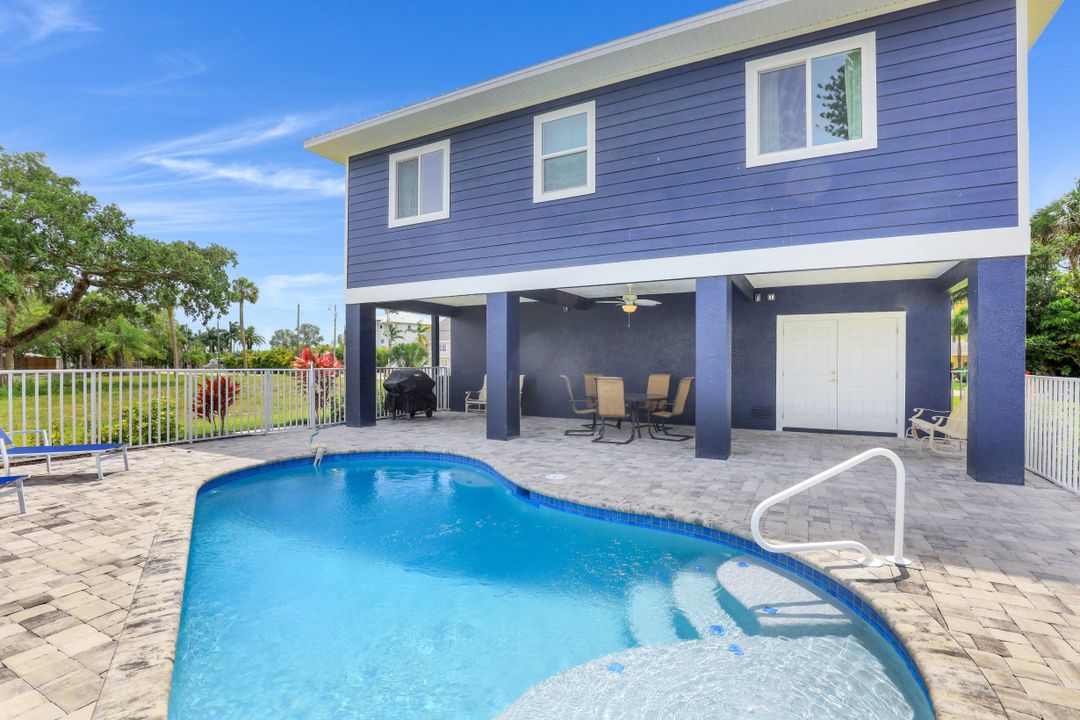 816 San Carlos Dr, Fort Myers Beach, FL 33931