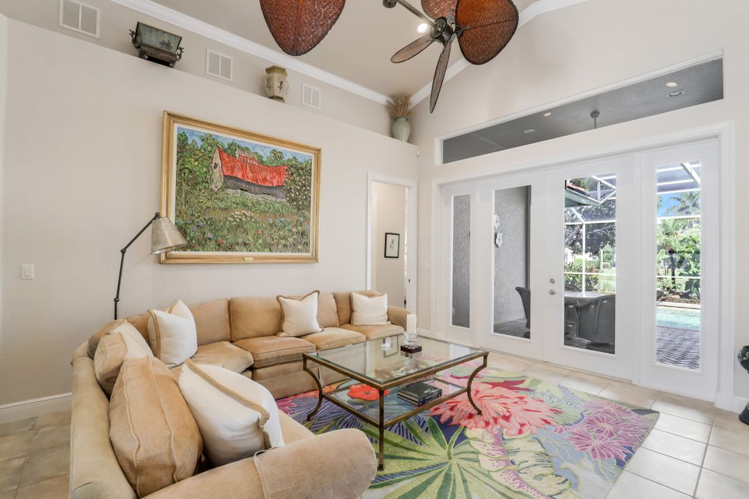 6900 Anthurium Ln, Naples, FL 34113