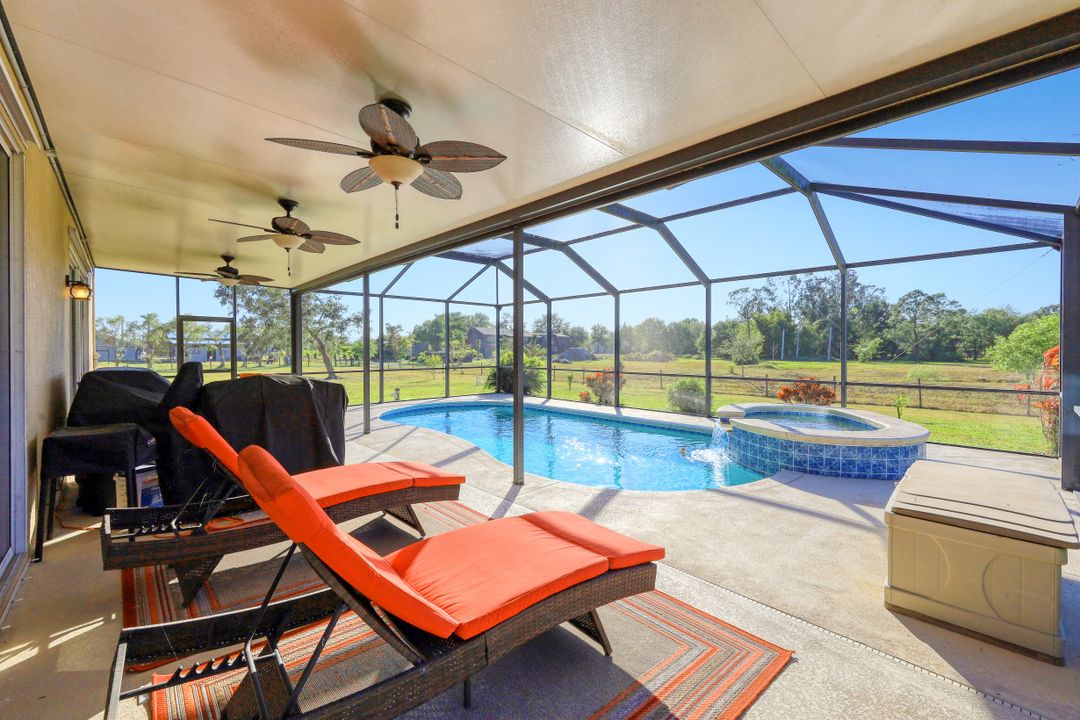 18251 Lynn Rd, North Fort Myers, FL 33917