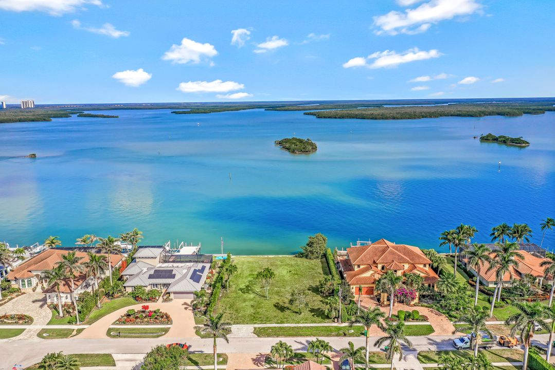 1457 Butterfield Ct, Marco Island, FL 34145